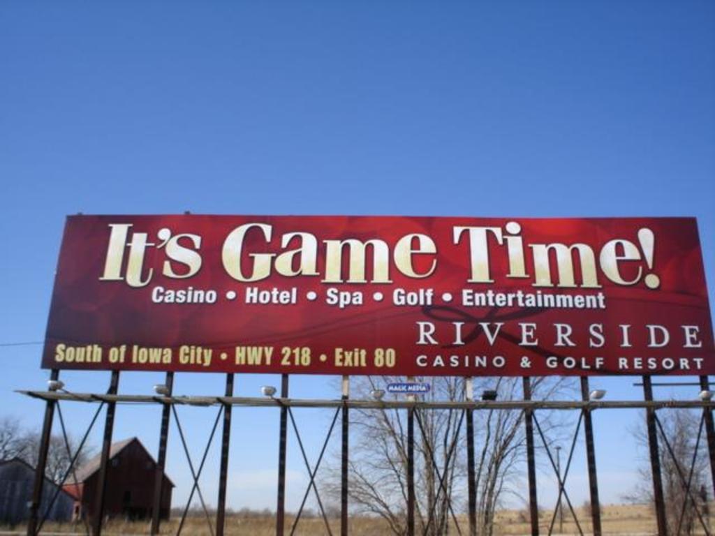 Photo of a billboard in Moline